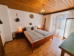 Spacious House In Fugen With Terrace