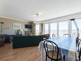 Nevada 101 With top Location Right on the Beach