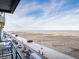 Les Petrels 302 on the Beach in Koksijde