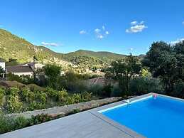 Villa L'esquirol With View and Pool