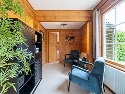 Holiday Home Directly on the Zuidlaardermeer