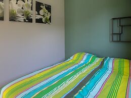 Beautiful Holiday Home Near the Beach of Baarland