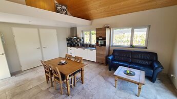 Beachside Getaway With Garden & Barbecue