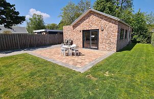 Beachside Getaway With Garden & Barbecue