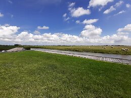 Holiday Home in Leons With Garden