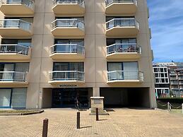 Apartment in Nieuwpoort Near Beach