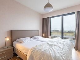 Bright Apartment With Kitchen