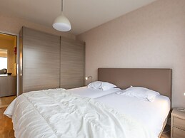 Bright Apartment With Kitchen