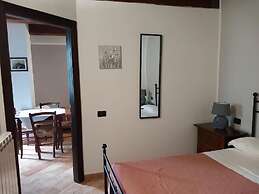 Cosy Apartment With Bubble Bath