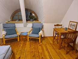 Beautiful Flat in a Thatched Farmhouse