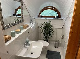 Beautiful Flat in a Thatched Farmhouse