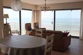 Apartment in Nieuwpoort With Terrace
