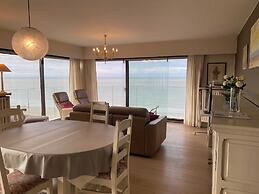 Apartment in Nieuwpoort With Terrace
