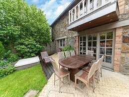 Aubepine Holiday Home in Sart Jalhay