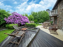 Aubepine Holiday Home in Sart Jalhay