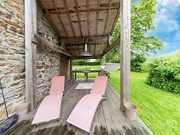 Aubepine Holiday Home in Sart Jalhay