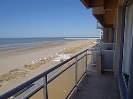 Apartment in Nieuwpoort for 6 Persons