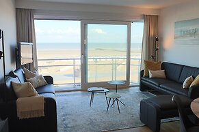 Apartment in Nieuwpoort With sea View
