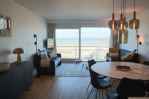 Apartment in Nieuwpoort With sea View