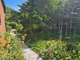 Beautiful Flat in a Thatched Farmhouse