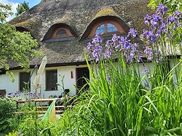 Beautiful Flat in a Thatched Farmhouse
