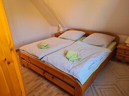 Beautiful Flat in a Thatched Farmhouse