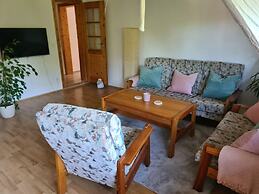 Beautiful Flat in a Thatched Farmhouse