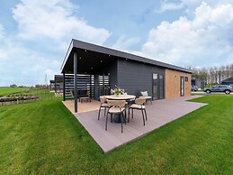 Holiday Home in 't Groene Hart on the Water