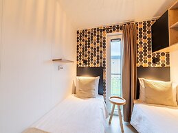 Holiday Home in 't Groene Hart on the Water