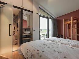 Welcoming Holiday Home With Terrace