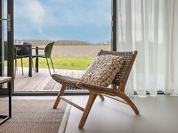 Amazing Holiday Home With Terrace