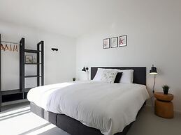 Inviting Holiday Home in the Nature