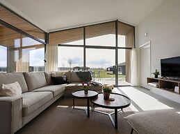 Inviting Holiday Home in the Nature