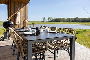 Scenic Cottage w/ Garden