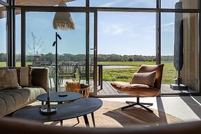 Scenic Cottage w/ Garden