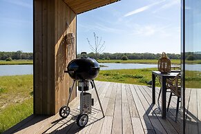 Scenic Cottage w/ Garden