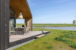 Scenic Cottage w/ Garden