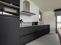 Majestic Holiday Home With Garden