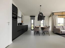 Majestic Holiday Home With Garden