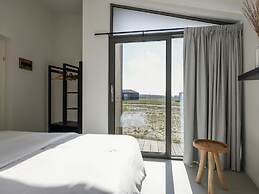 Majestic Holiday Home With Garden