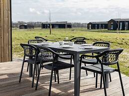 Majestic Holiday Home With Garden