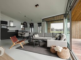 Majestic Holiday Home With Garden