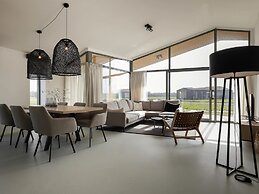 Majestic Holiday Home With Garden