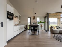 Lovely Holiday Home With Garden