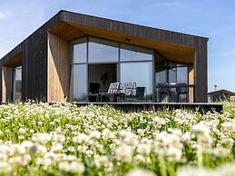 Lovely Holiday Home With Garden