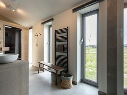 Lovely Holiday Home With Garden