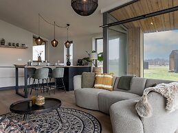 Lovely Holiday Home With Garden