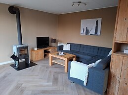 Newly Renovated Holiday Home in Grou