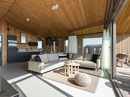 Charming Holiday Home Overlooking Lake