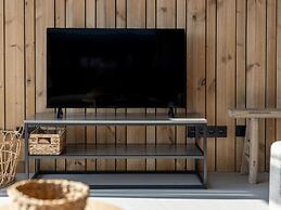 Charming Holiday Home Overlooking Lake